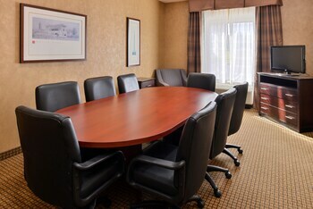 Holiday Inn Express Hotel & Suites Greenville