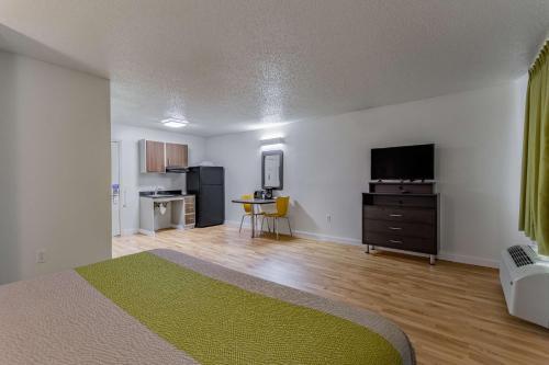Orange Extended Stay Hotel