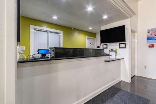 Orange Extended Stay Hotel