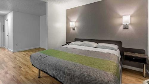 Orange Extended Stay Hotel