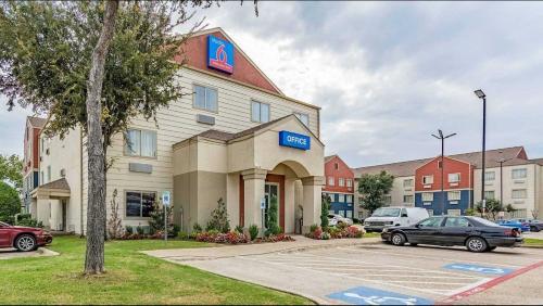 Orange Extended Stay Hotel