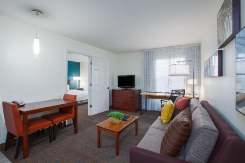 Hotel Residence Inn By Marriott Laredo Del Mar