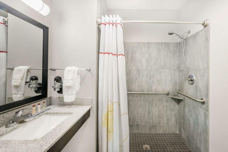 Hotel Hawthorn Suites By Wyndham Midland