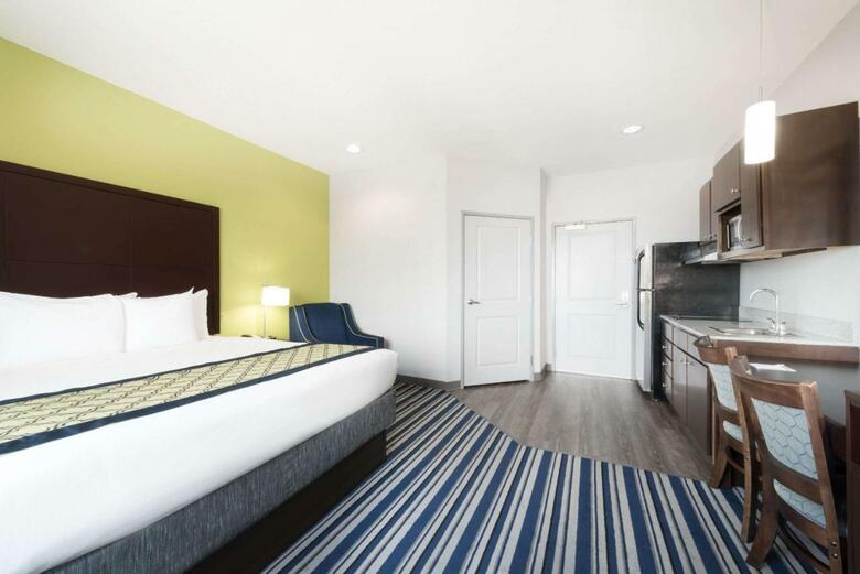 Hotel Hawthorn Suites By Wyndham Midland
