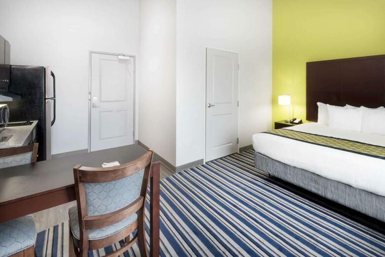 Hotel Hawthorn Suites By Wyndham Midland
