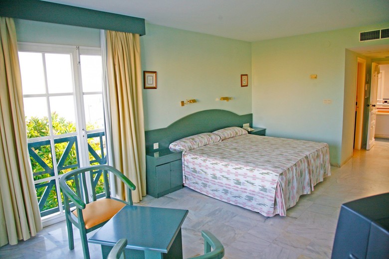 Hotel Ele La Perla