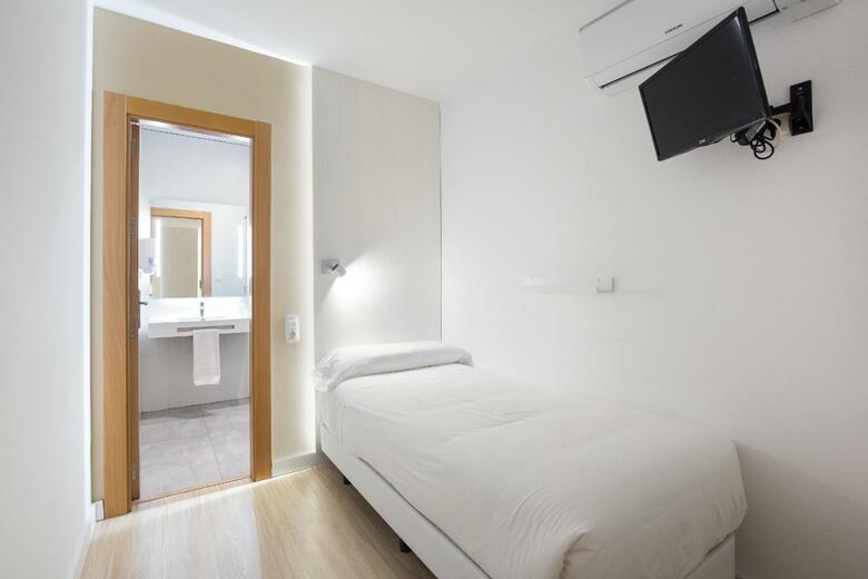 Hostal Atenas