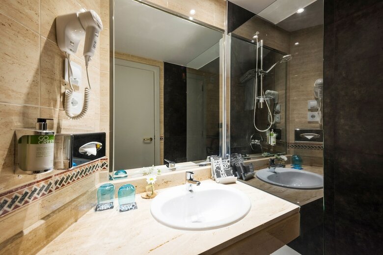 Hotel Guadalajara & Conference Center Affiliated By Meli�