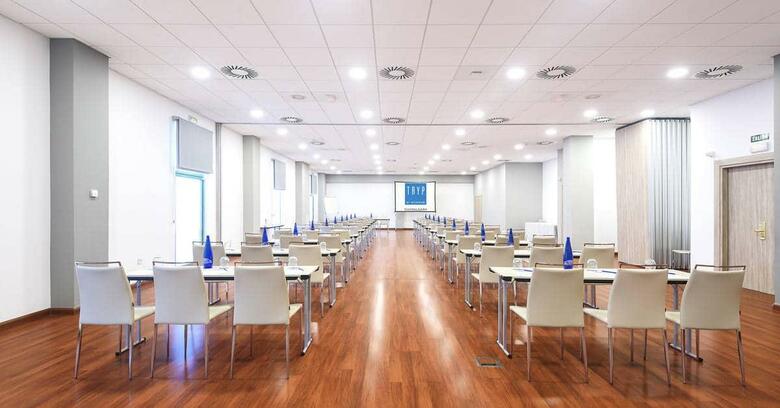 Hotel Guadalajara & Conference Center Affiliated By Meli�