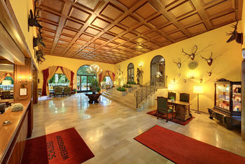 Hotel Schloss Weikersdorf