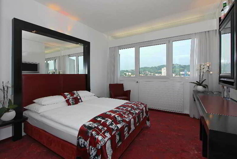 Hotel Arcotel Nike