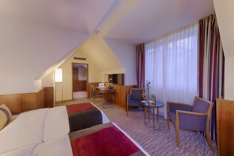 Hotel K+K Maria Theresia