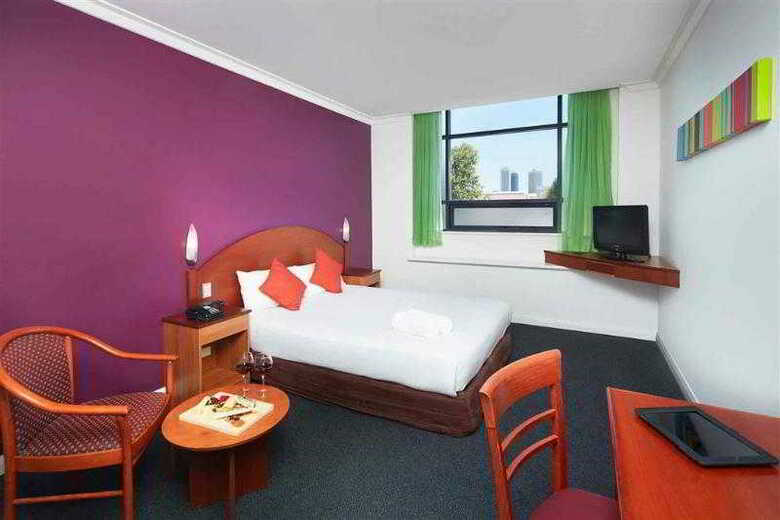 Hotel All Seasons Perth