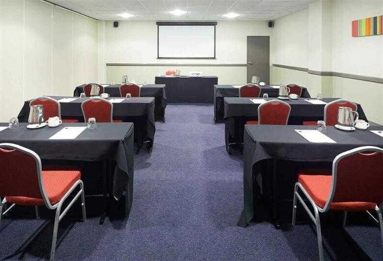 Hotel All Seasons Perth