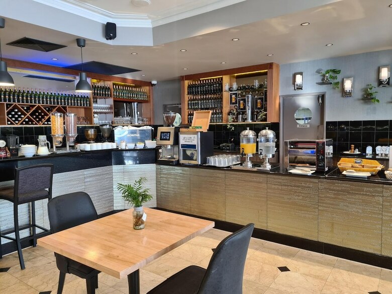 Hotel All Seasons Perth
