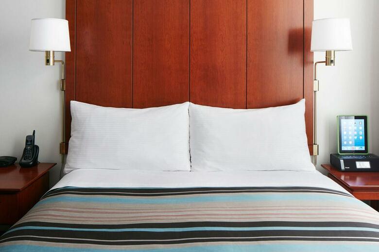 Central Loop Hotel