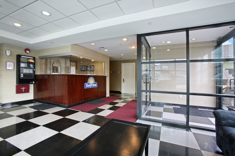 Hotel Days Inn Bronx Near Stadium