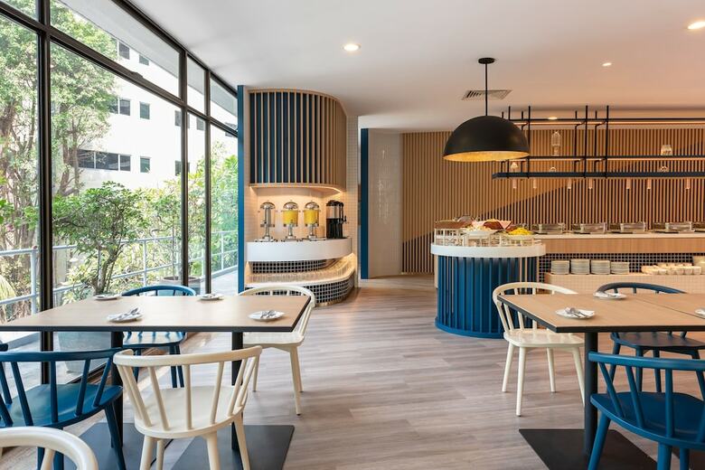 Hotel Fort Canning Lodge