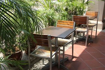 Albergue Mitraa Inn