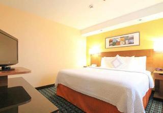 Hotel Fairfield Inn & Suites By Marriott Lombard