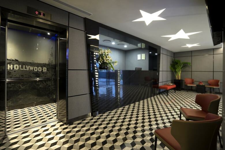 Hotel 81 Hollywood