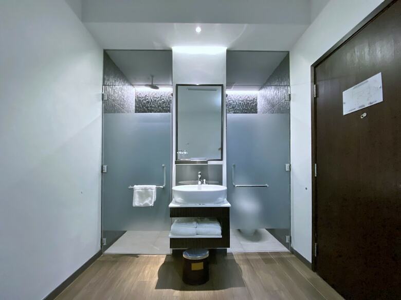 Bliss Hotel Singapore