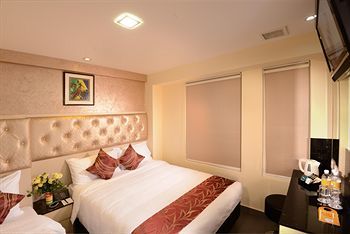 Sandpiper Hotel