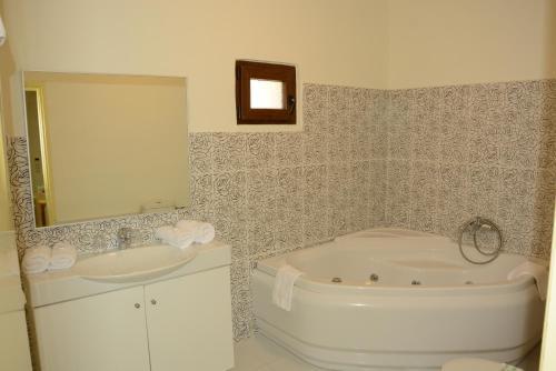 Paradise Hotel