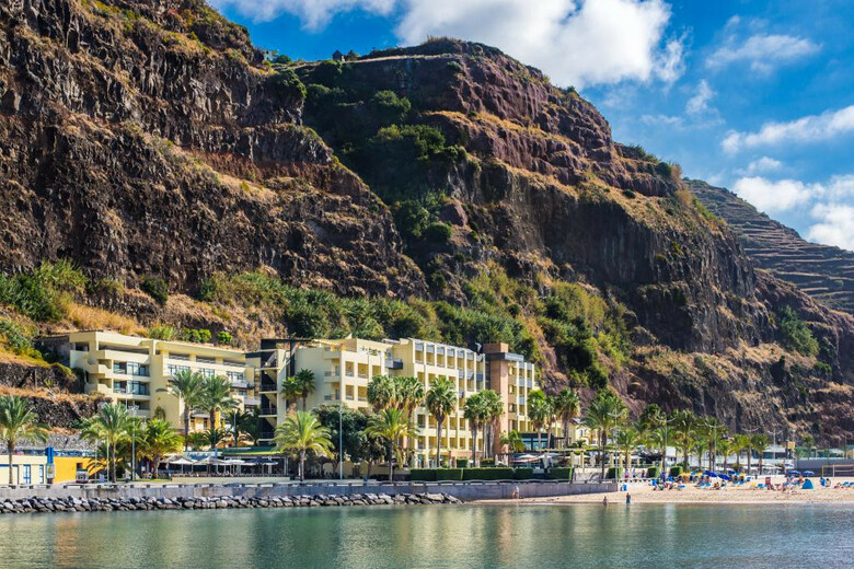 Hotel Calheta Beach