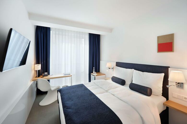 VI Vadi Hotel Bayer 89