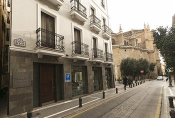 Apartamentos Siloe Suites Plaza