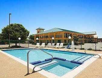 Hotel Super 8 Grand Prairie