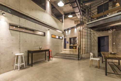 Dalian Uniloft Hostel