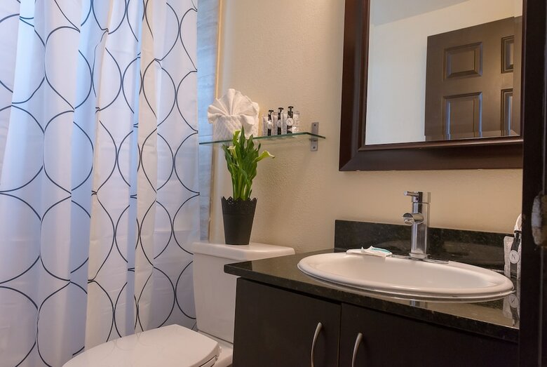 Tradewinds Apartment Hotel