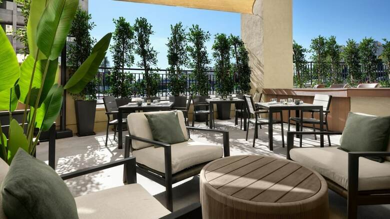 Burton House, Beverly Hills, A Tribute Portfolio Hotel