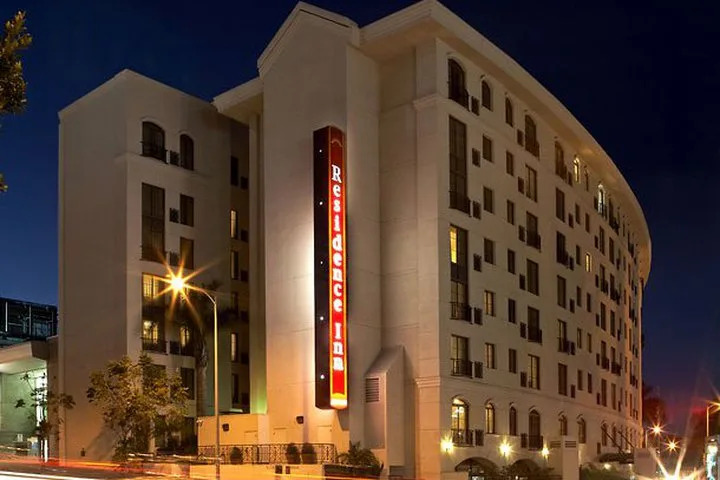 Burton House, Beverly Hills, A Tribute Portfolio Hotel