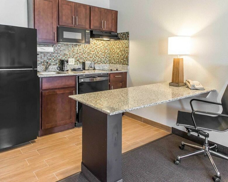 Hotel Mainstay Suites