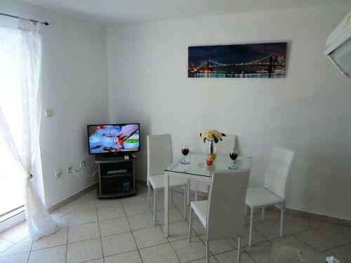 Apartments Ana
