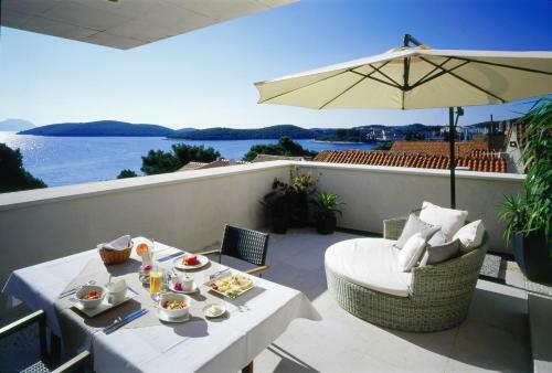 Aparthotel Lesic Dimitri Palace