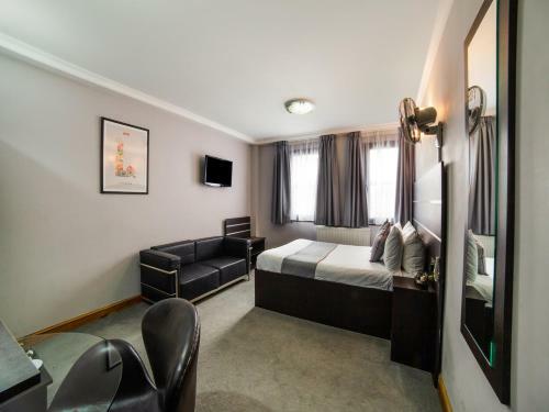 Epsilon Hotel