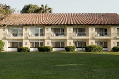 Shefayim Kibbutz Hotel