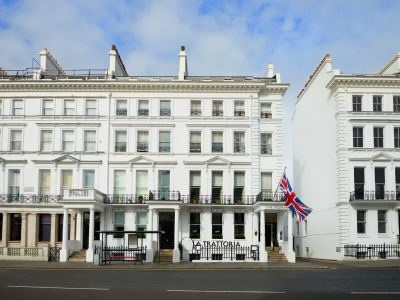 The Pelham Hotel