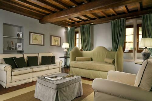 Hotel Palazzo Di Camugliano