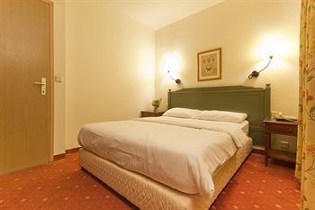 Hotel Shoresh Green Hills Country Lodging