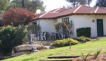 Hotel Shoresh Green Hills Country Lodging