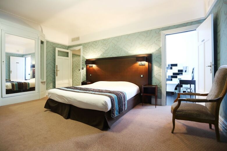 Le Grand Hotel De Tours