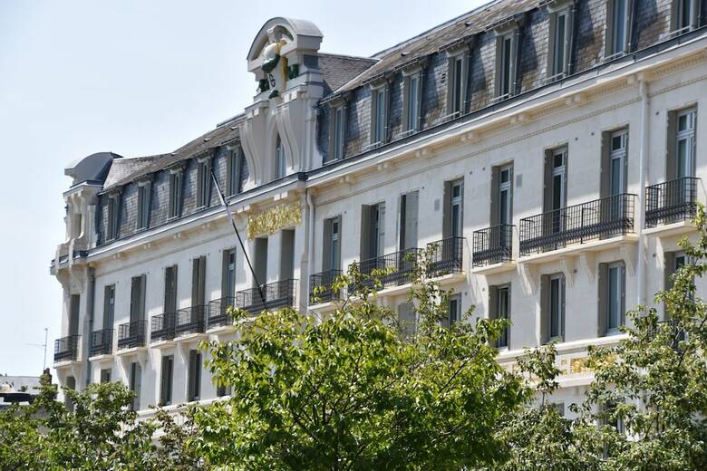 Le Grand Hotel De Tours