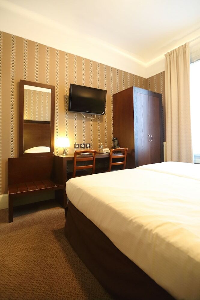 Le Grand Hotel De Tours