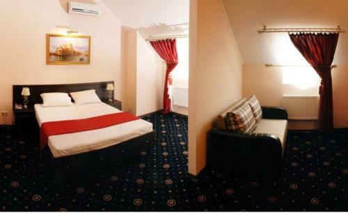 Maximus Hotel