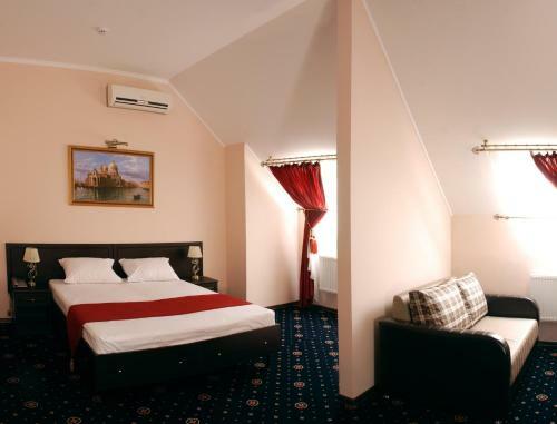 Maximus Hotel